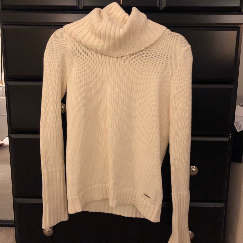 Nautica cream turtleneck sweater